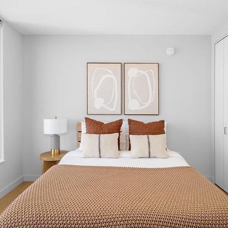 Modern Stylish 2Br 2Ba Apartment In Hudson Yard นิวยอร์ก ภายนอก รูปภาพ