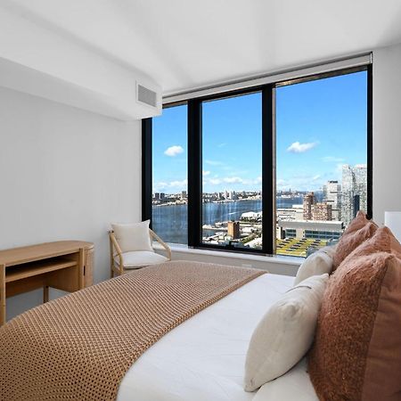 Modern Stylish 2Br 2Ba Apartment In Hudson Yard นิวยอร์ก ภายนอก รูปภาพ