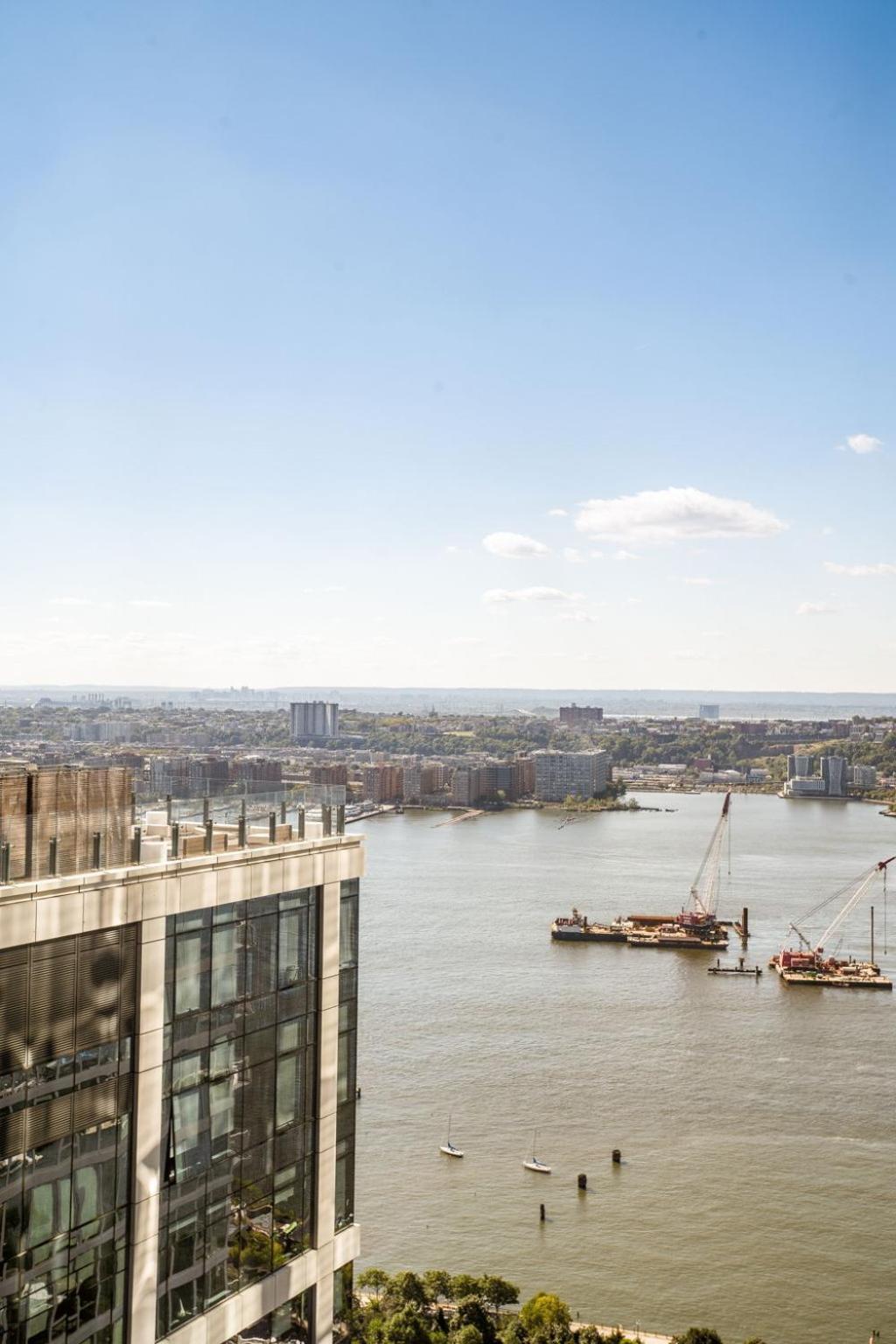 Modern Stylish 2Br 2Ba Apartment In Hudson Yard นิวยอร์ก ภายนอก รูปภาพ