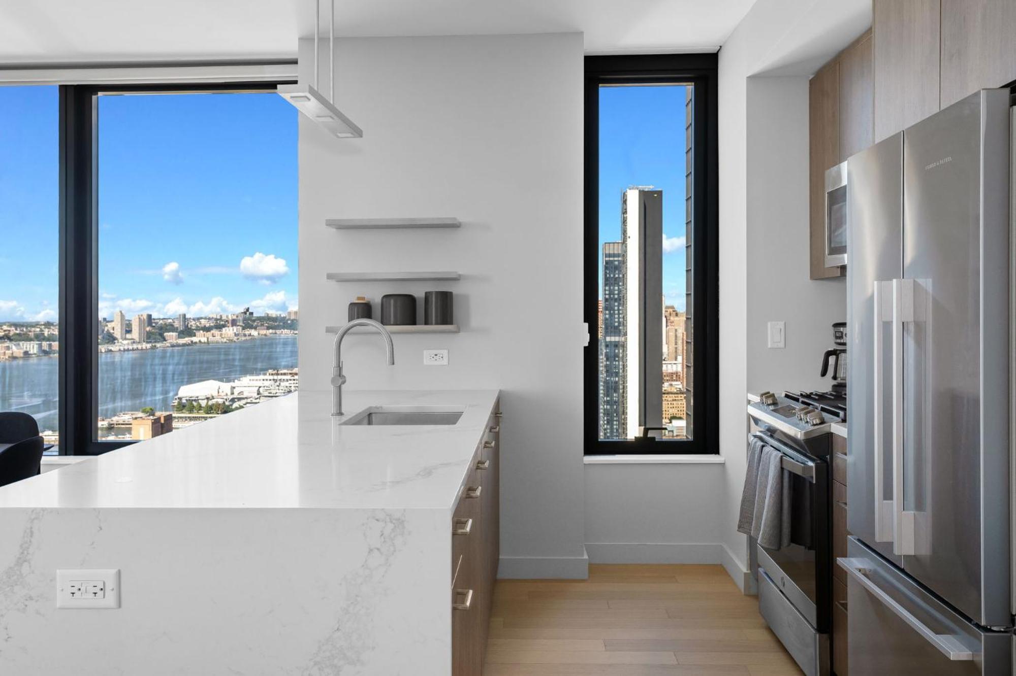 Modern Stylish 2Br 2Ba Apartment In Hudson Yard นิวยอร์ก ภายนอก รูปภาพ