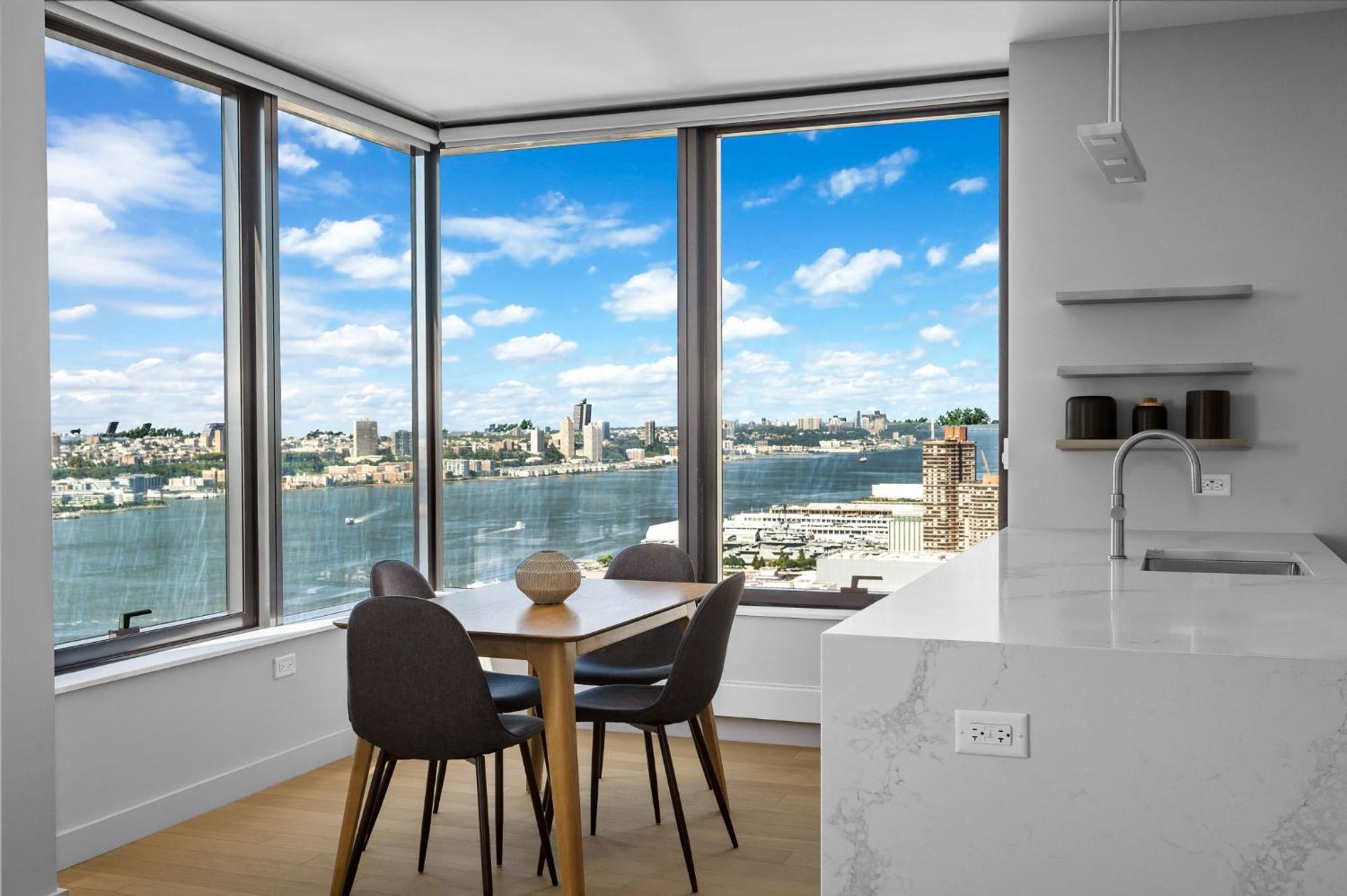 Modern Stylish 2Br 2Ba Apartment In Hudson Yard นิวยอร์ก ภายนอก รูปภาพ