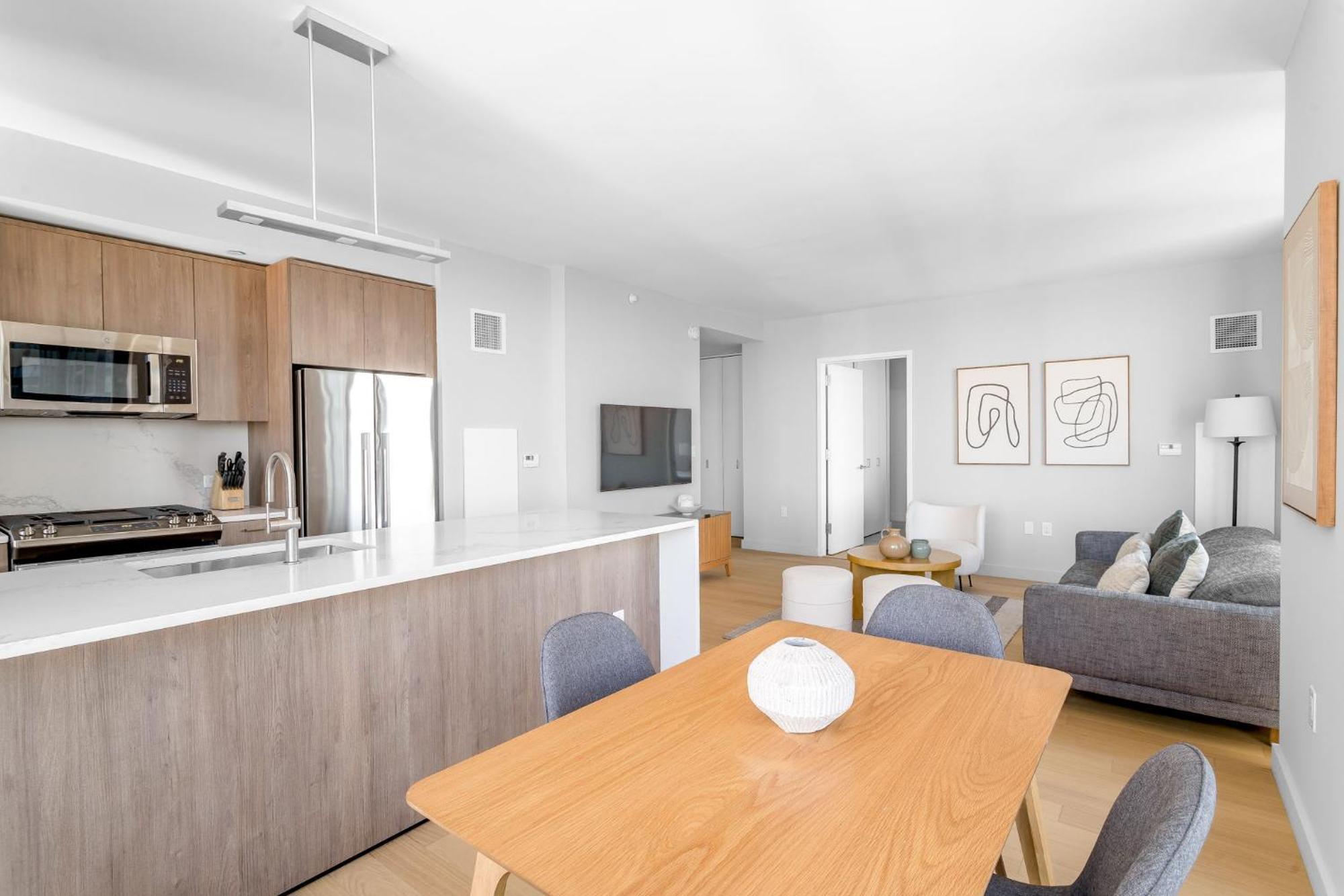 Modern Stylish 2Br 2Ba Apartment In Hudson Yard นิวยอร์ก ภายนอก รูปภาพ