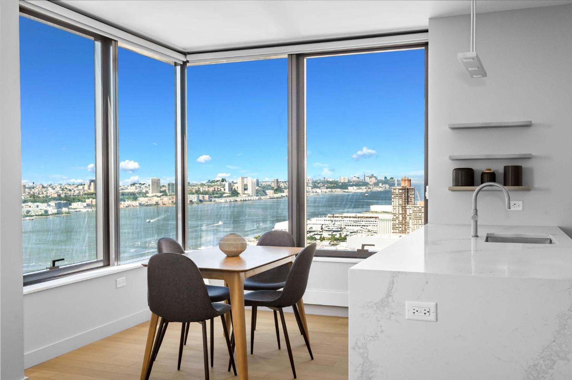 Modern Stylish 2Br 2Ba Apartment In Hudson Yard นิวยอร์ก ภายนอก รูปภาพ